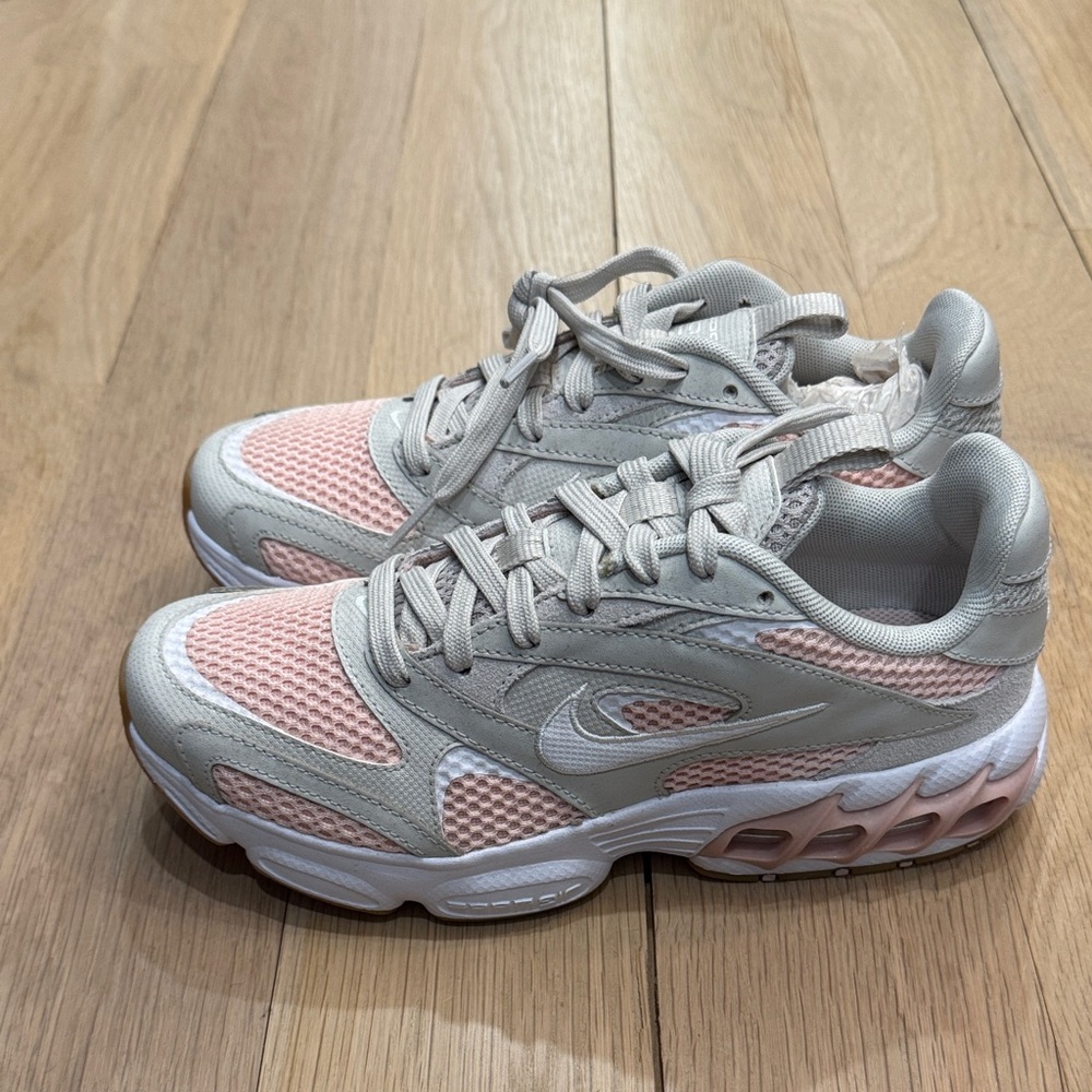 Nike Women's Pink and Gray Sneakers